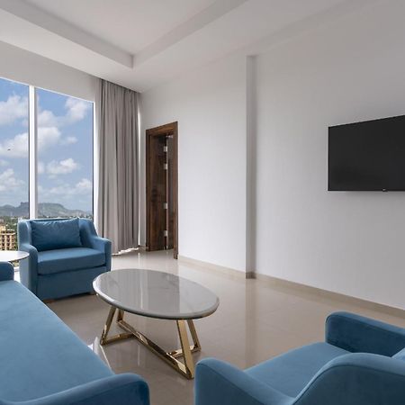 Pyramid Continental Hotel Τζούμπα Δωμάτιο φωτογραφία