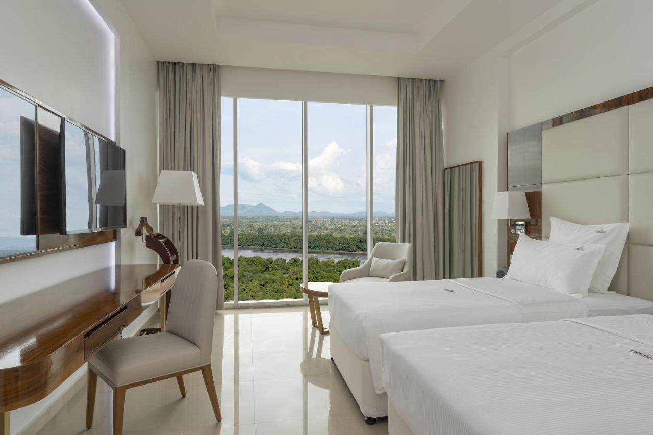 Pyramid Continental Hotel Τζούμπα Εξωτερικό φωτογραφία