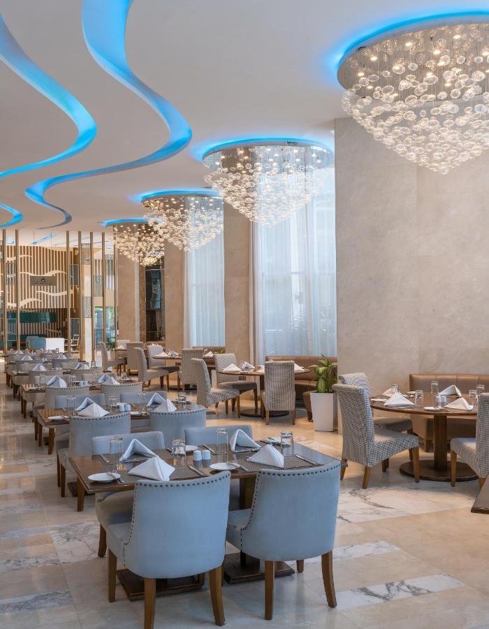 Pyramid Continental Hotel Τζούμπα Εξωτερικό φωτογραφία