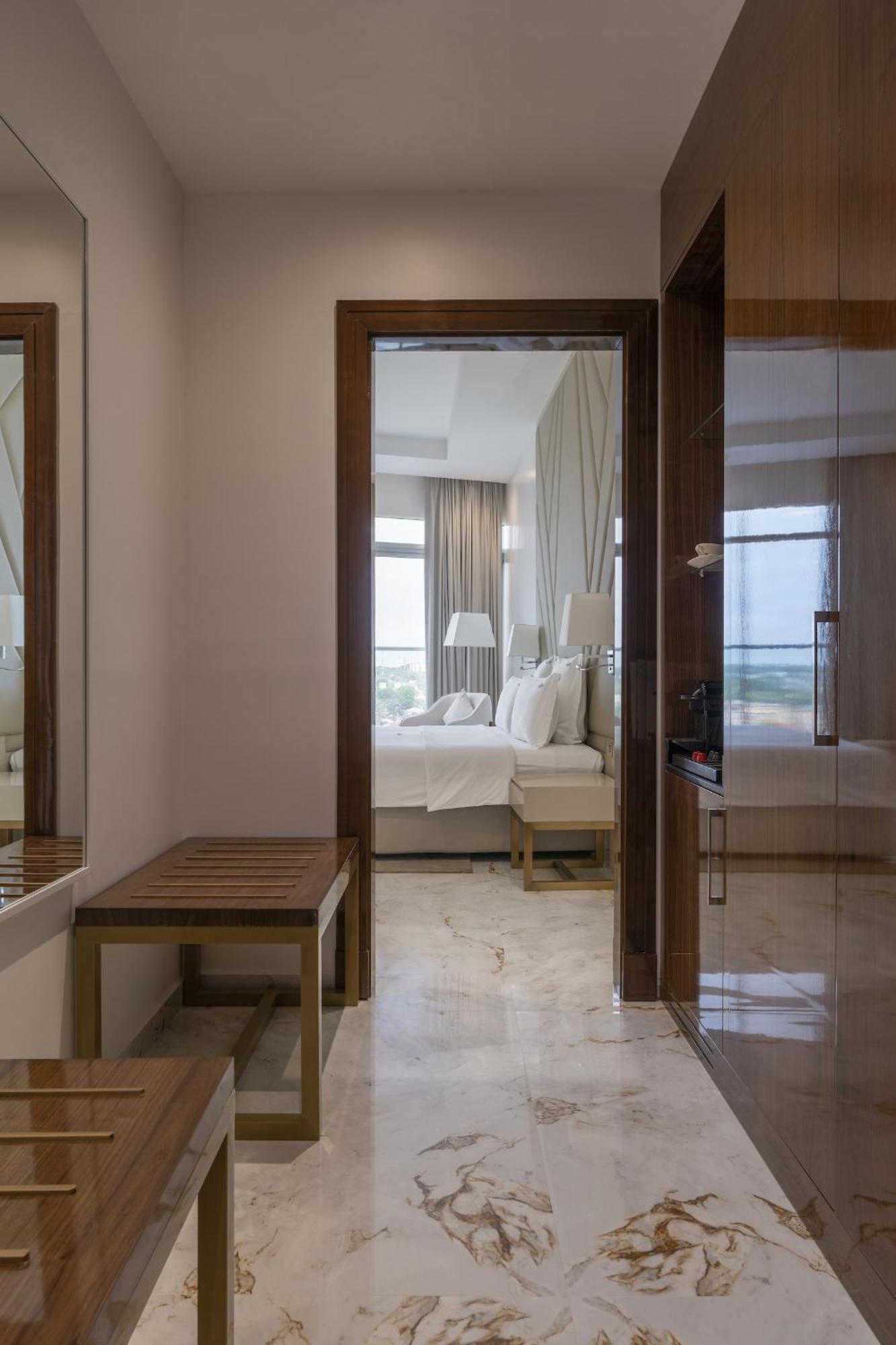 Pyramid Continental Hotel Τζούμπα Δωμάτιο φωτογραφία